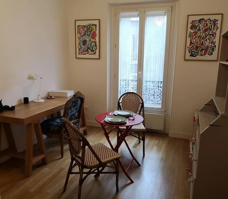 Apartment Parisien 2 Pieces