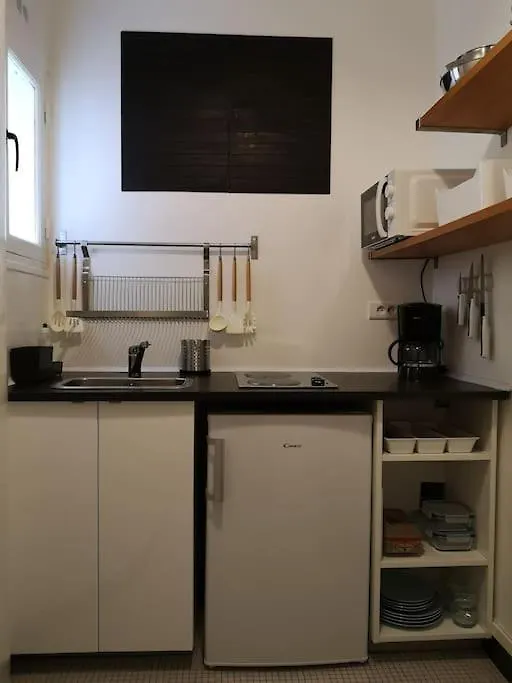 Parisien 2 Pieces Appartement *