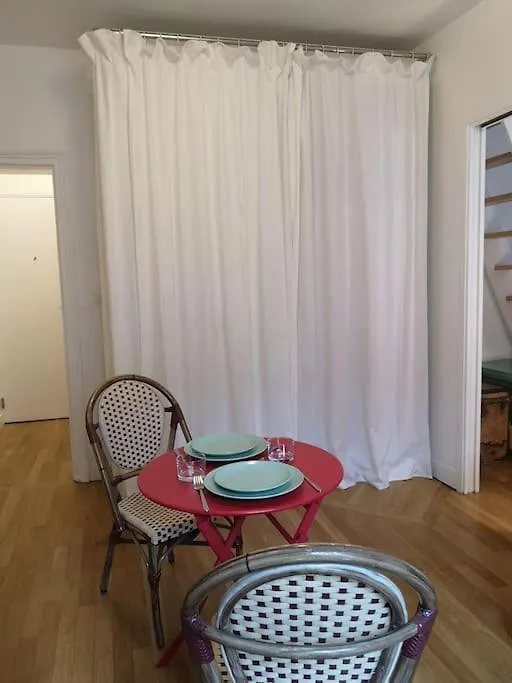 Appartement Parisien 2 Pieces Paris