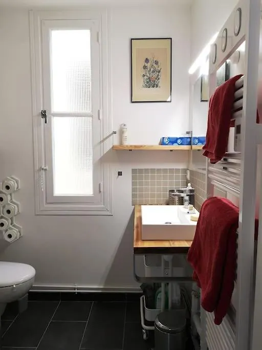 Parisien 2 Pieces Apartment