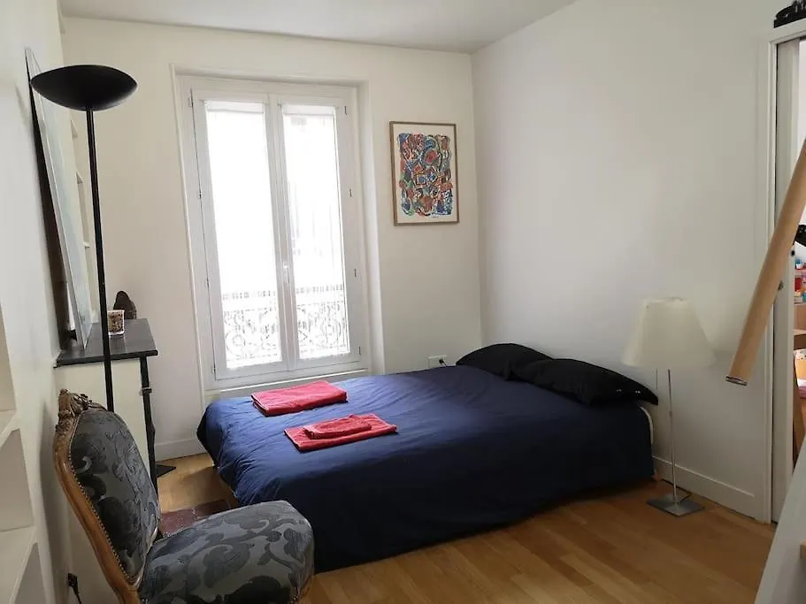 Appartement Parisien 2 Pieces *